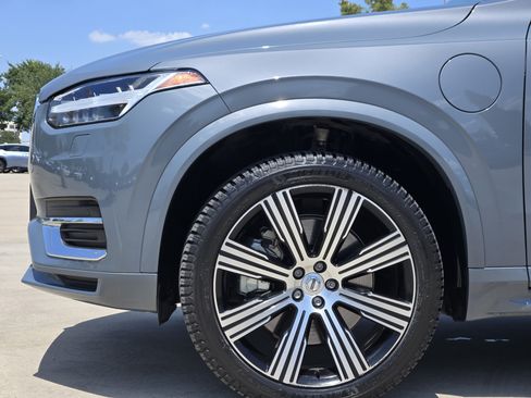 Used 2022 Volvo XC90 T8 Inscription AWD/4WD image 13