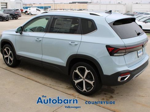 New 2026 Volkswagen Taos SEL AWD/4WD image 4