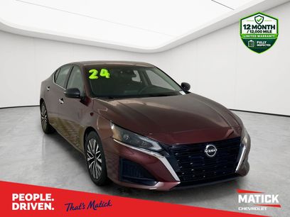 Used 2024 Nissan Altima 2.5 SV