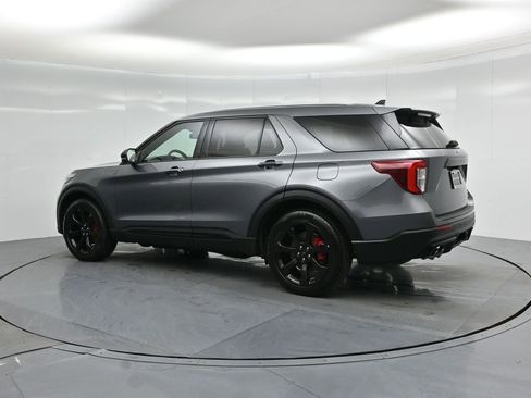 Certified 2022 Ford Explorer ST w/ Equipment Group 401A image 7