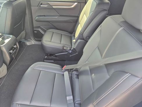 New 2026 GMC Acadia Elevation w/ Elevation Premium Package FWD image 12