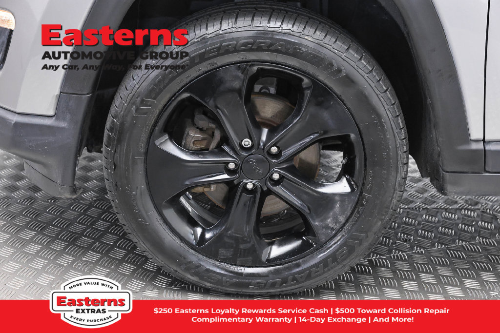 Used 2020 Jeep Compass Latitude AWD/4WD image 34