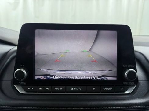 Used 2022 Nissan Rogue SV FWD image 30