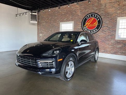 Used 2020 Porsche Cayenne image 13