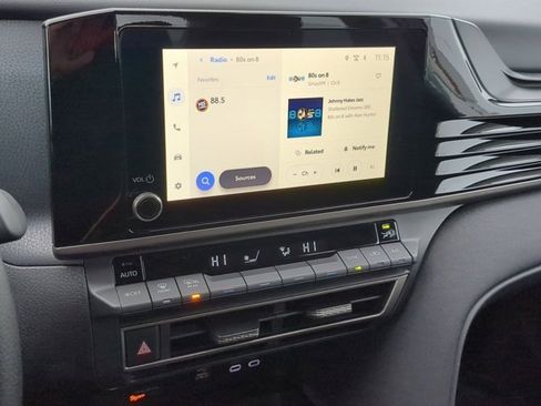 Used 2026 Toyota Camry LE image 11