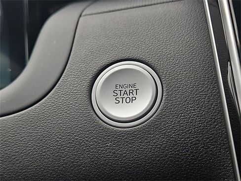 Used 2024 Hyundai Santa Cruz Night image 24