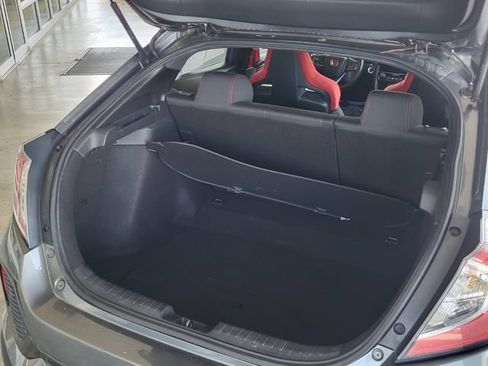 Used 2017 Honda Civic Type R image 4