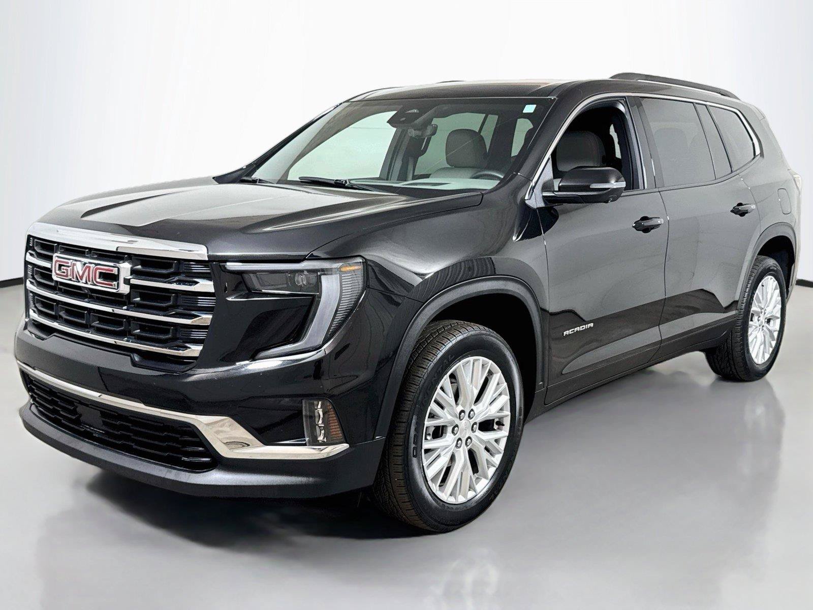 Used 2026 GMC Acadia Elevation w/ Elevation Premium Package FWD image 1
