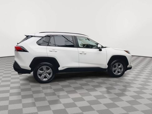 Used 2022 Toyota RAV4 XLE w/ XLE Grade Weather Package AWD/4WD image 37