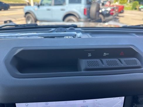 New 2025 Ford Bronco Big Bend image 25