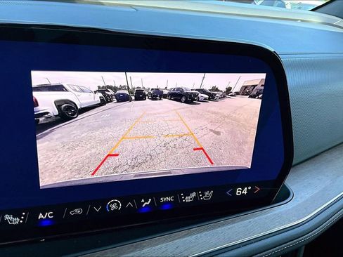 Used 2025 Chevrolet Suburban High Country RWD image 14
