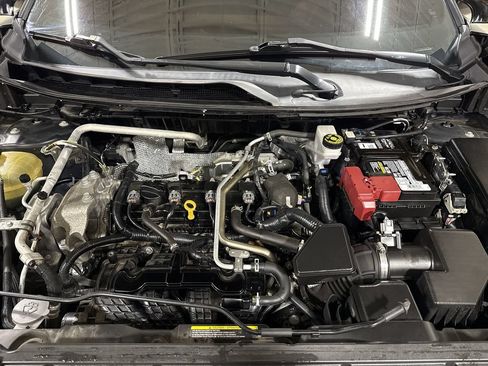 Used 2021 Nissan Rogue SV FWD image 24