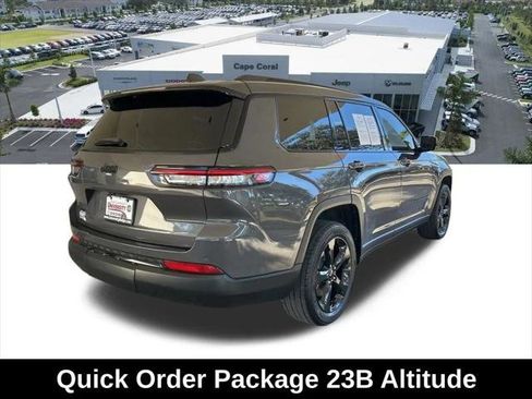 Certified 2023 Jeep Grand Cherokee L Laredo AWD/4WD image 3