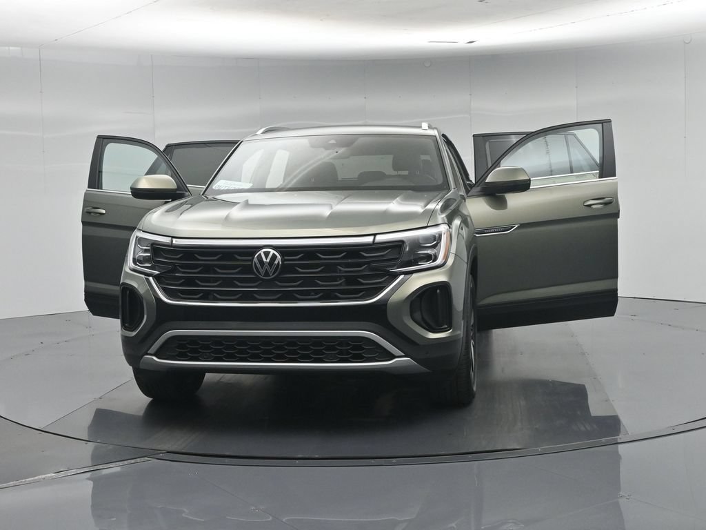 Used 2026 Volkswagen Atlas Cross Sport SE FWD image 33