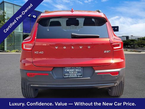 Certified 2024 Volvo XC40 B5 Plus w/ Climate Package AWD/4WD image 6