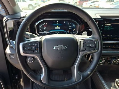 Used 2023 Chevrolet Silverado 1500 RST w/ Z71 Off-Road Package AWD/4WD image 13
