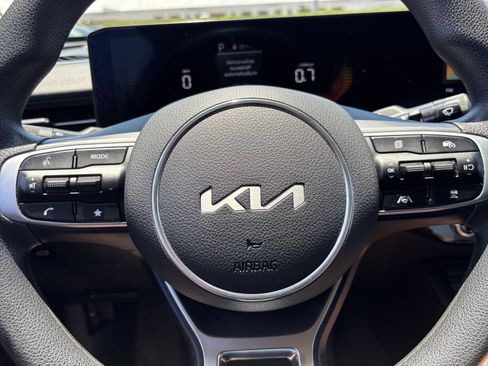 Used 2025 Kia K5 LXS FWD image 27