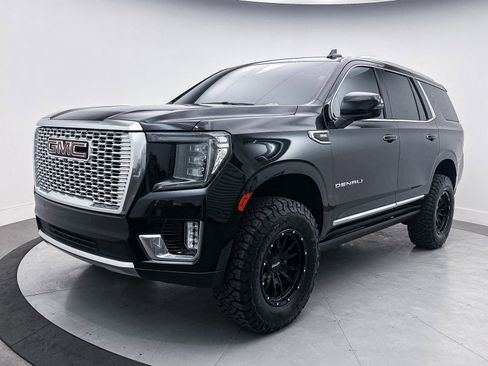 Used 2022 GMC Yukon Denali w/ Advanced Technology Package image 16