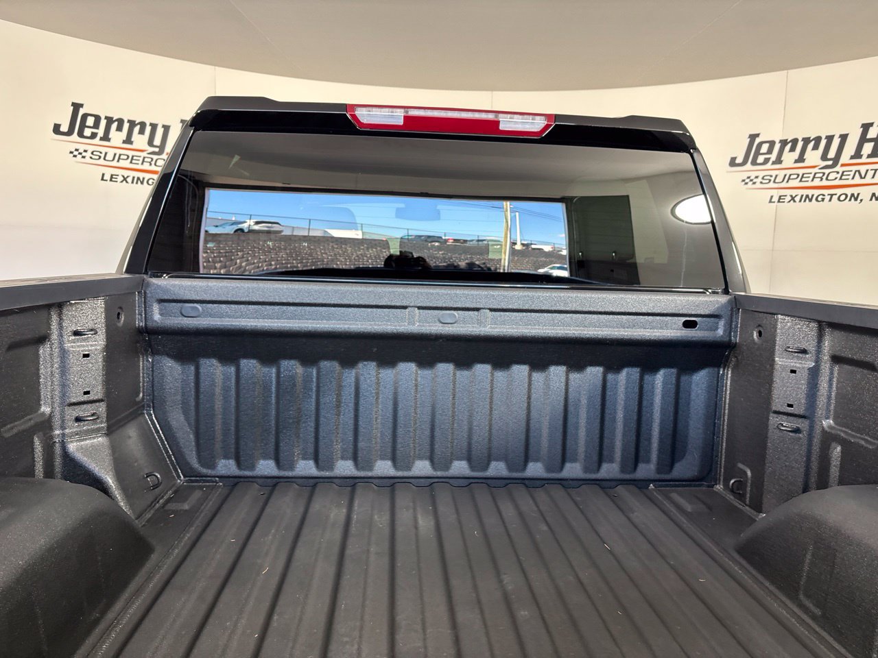 Used 2026 GMC Sierra 1500 SLT w/ X31 Off-Road Package AWD/4WD image 20