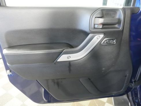 Used 2012 Jeep Wrangler Sport AWD/4WD image 21