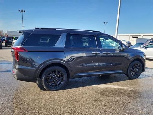 New 2026 Kia Carnival SX Prestige image 2