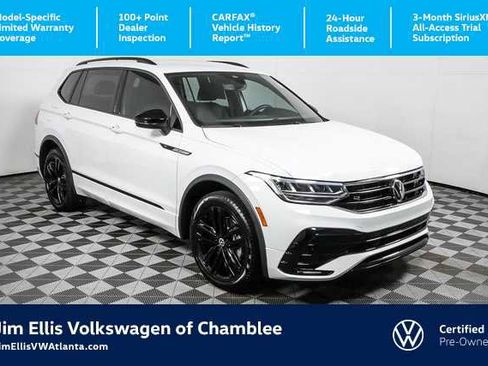 Certified 2022 Volkswagen Tiguan SE R-Line image 1