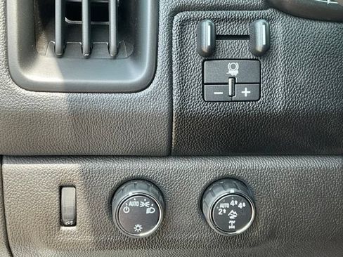 Used 2022 Chevrolet Colorado ZR2 AWD/4WD image 17