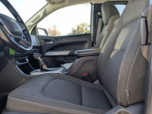 Used 2022 Chevrolet Colorado LT w/ Fleet Safety Package image 25