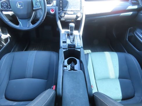 Used 2017 Honda Civic EX image 9
