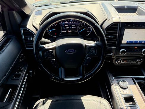 Used 2020 Ford Expedition Limited image 24