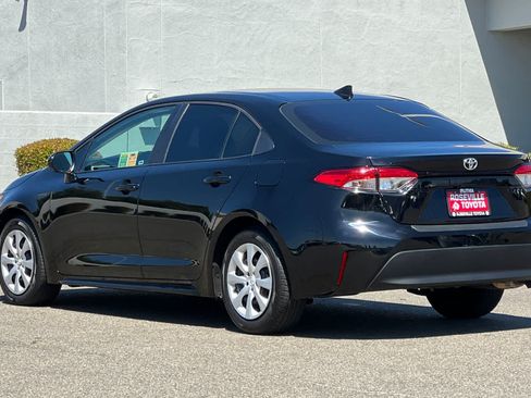 Certified 2025 Toyota Corolla LE FWD image 7