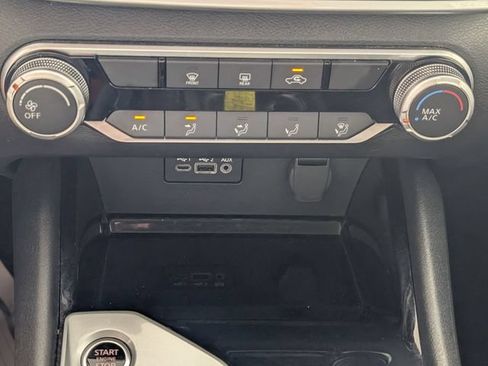 Used 2024 Nissan Altima 2.5 SV FWD image 20