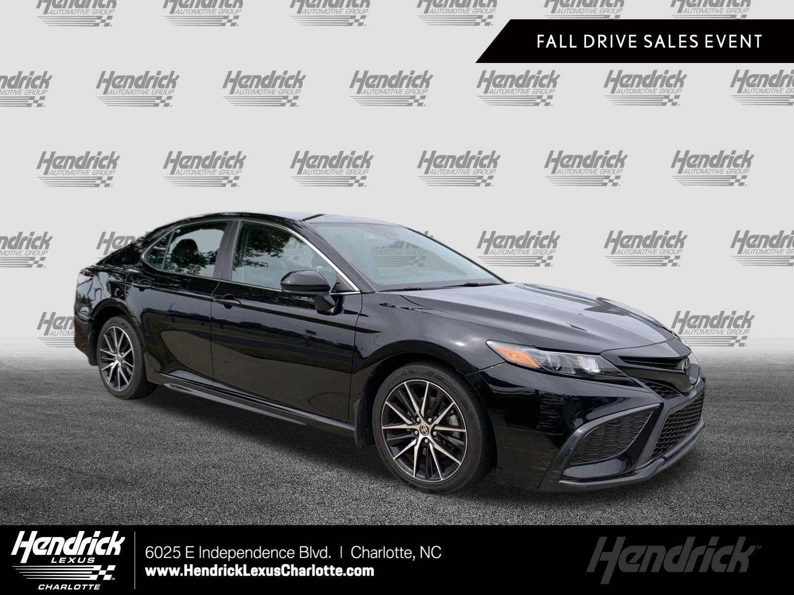 Used 2021 Toyota Camry SE FWD image 1