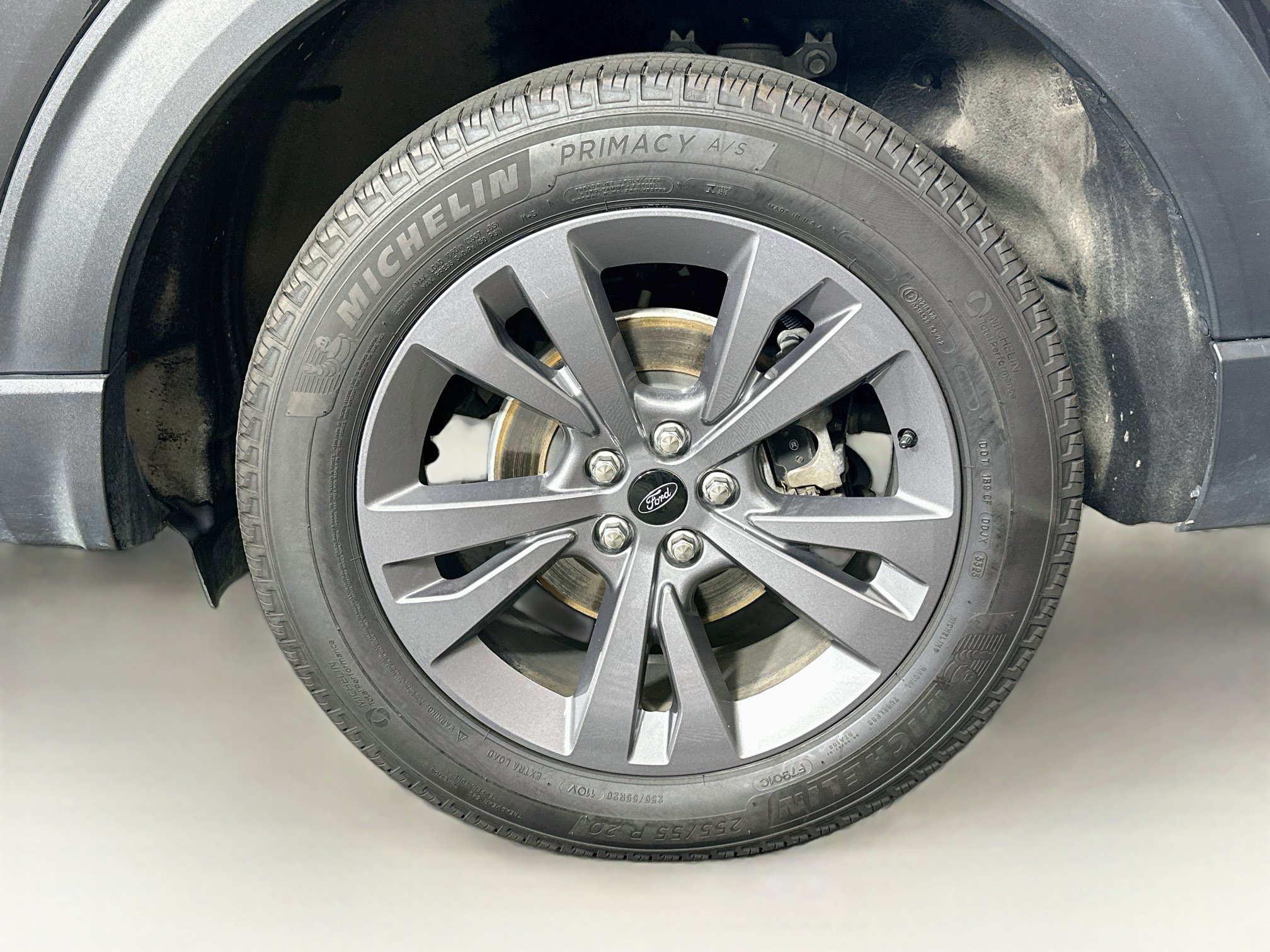 Used 2024 Ford Explorer XLT w/ Equipment Group 202A AWD/4WD image 11
