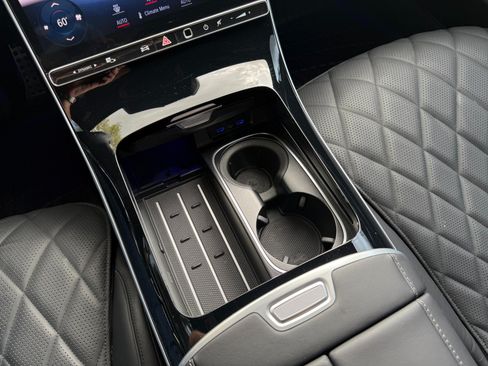 Used 2023 Mercedes-Benz S 580 4MATIC Sedan image 32