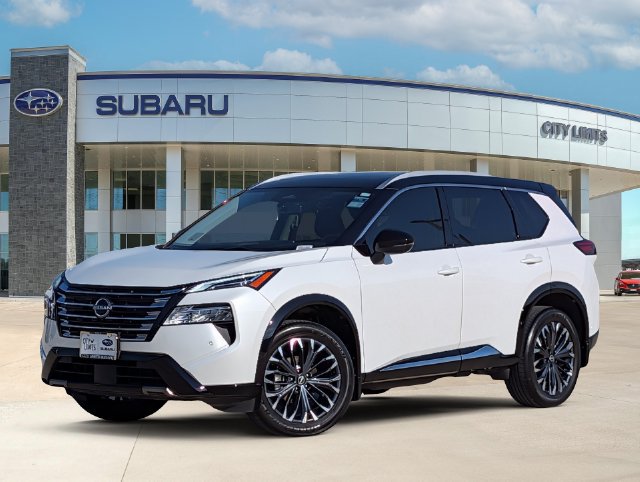 Used 2024 Nissan Rogue Platinum FWD image 1