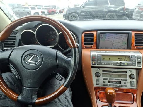Used 2004 Lexus SC 430 Convertible image 12