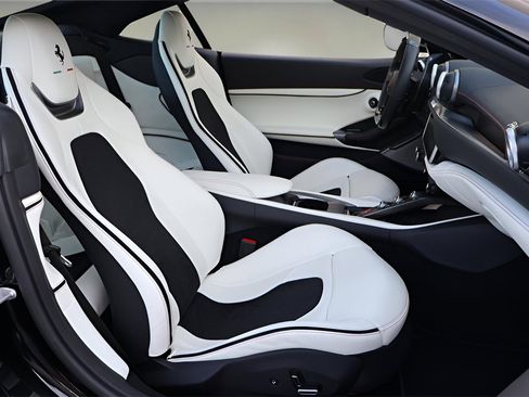 Used 2023 Ferrari Portofino M image 17