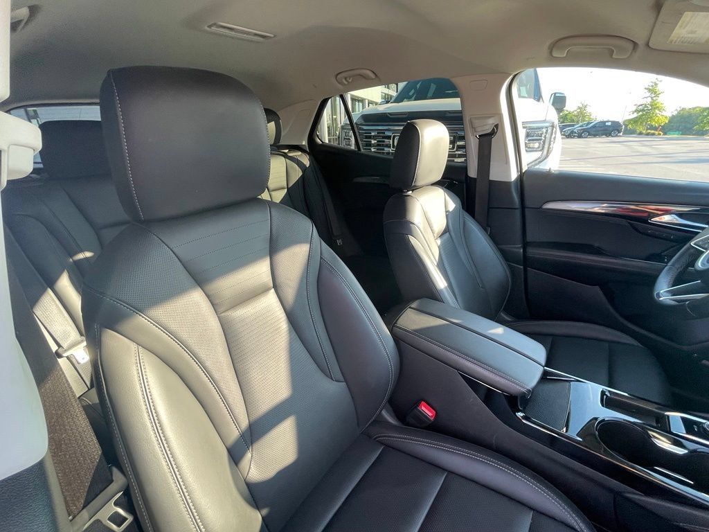 Used 2024 Buick Envision Preferred AWD/4WD image 27