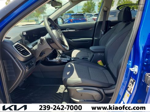 New 2026 Kia Seltos S FWD image 19