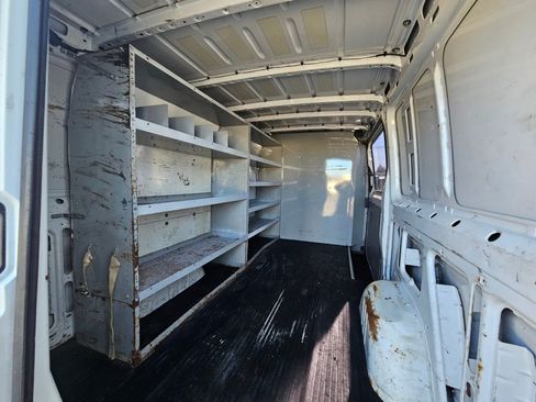 Used 2008 Dodge Sprinter 2500 RWD image 14