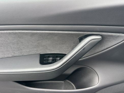 Used 2019 Tesla Model 3 Standard Range Plus image 10