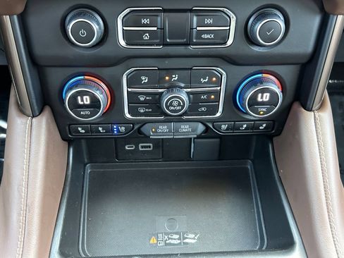 Used 2023 Chevrolet Tahoe High Country w/ Premium Package 2 AWD/4WD image 14
