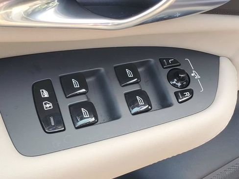 Certified 2026 Volvo XC90 B6 Ultra w/ Protection Package Premier AWD/4WD image 13