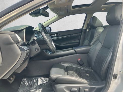 Used 2020 Nissan Maxima Platinum w/ Sport Mat Group FWD image 11