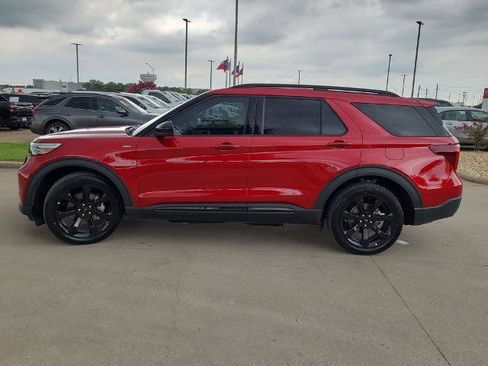 Certified 2023 Ford Explorer ST-Line w/ Class IV Trailer Tow Package RWD image 3