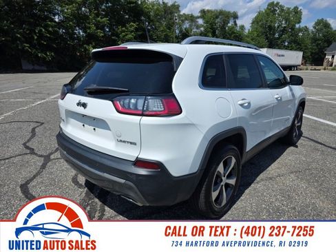 Used 2019 Jeep Cherokee Limited AWD/4WD image 5