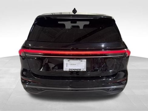 Used 2024 Lincoln Nautilus Premier w/ Equipment Group 102A image 5