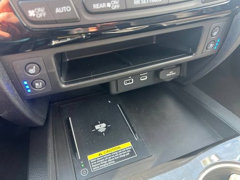 Used 2024 Honda Passport Black Edition image 23