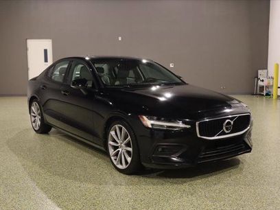 Used 2019 Volvo S60 T5 Momentum w/ Multimedia Package